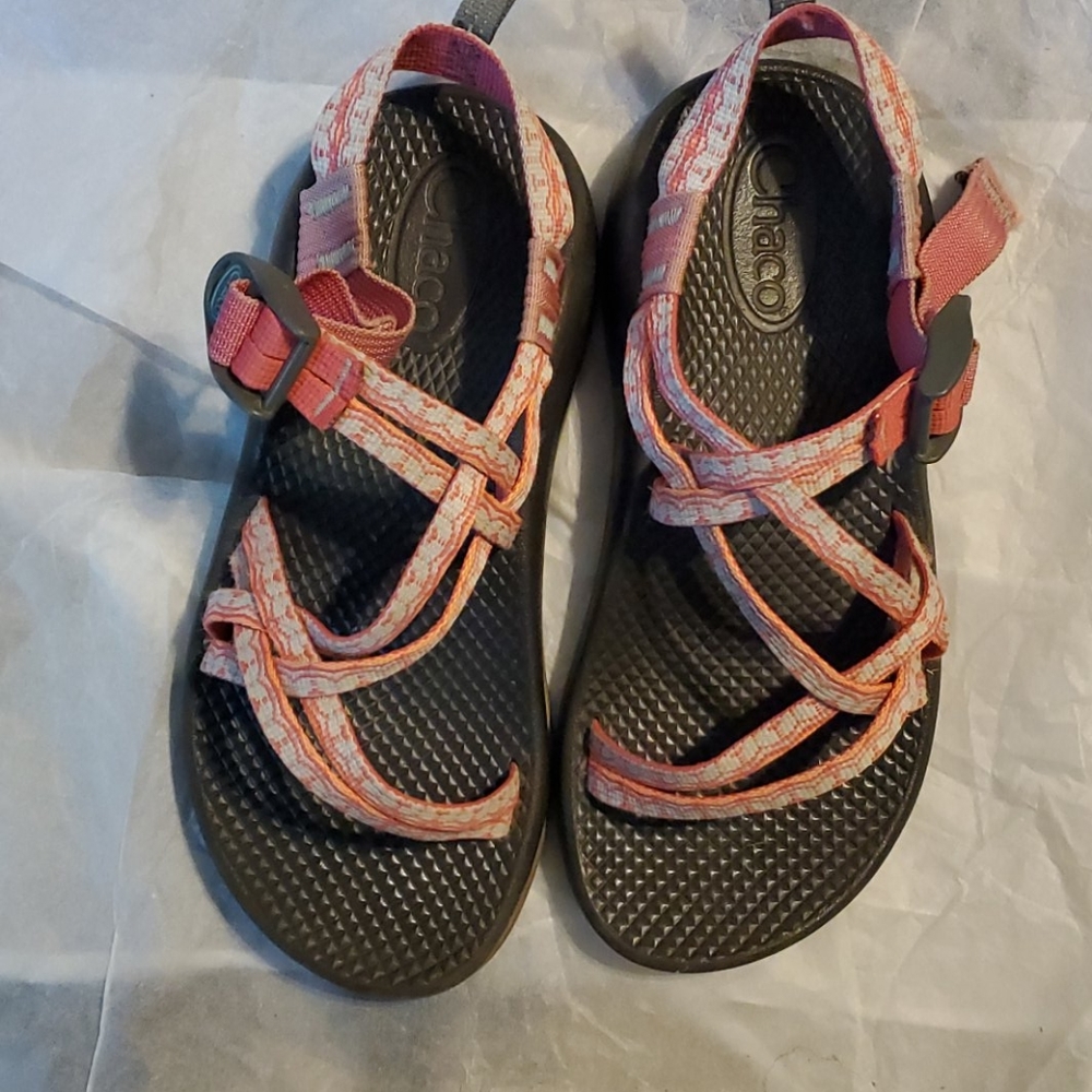 Size 3 kids Chaco sandals
